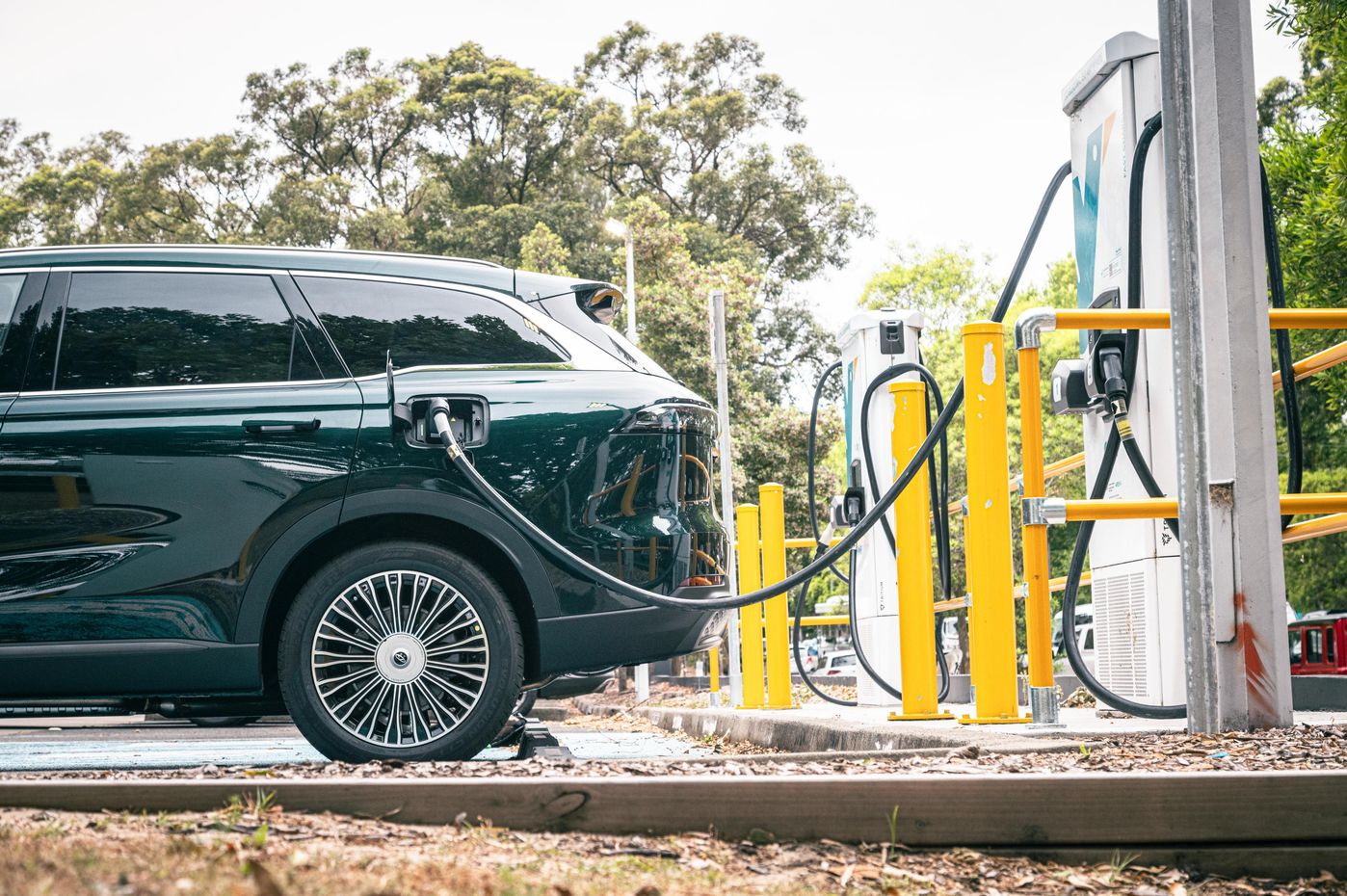 Chery targets long-range driving with new plug-in hybrid powertrains