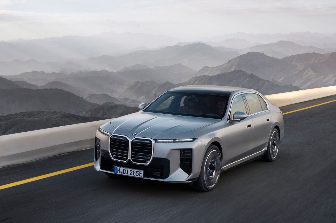 Updated BMW 7 Series super sedan pricing, timing confirmed