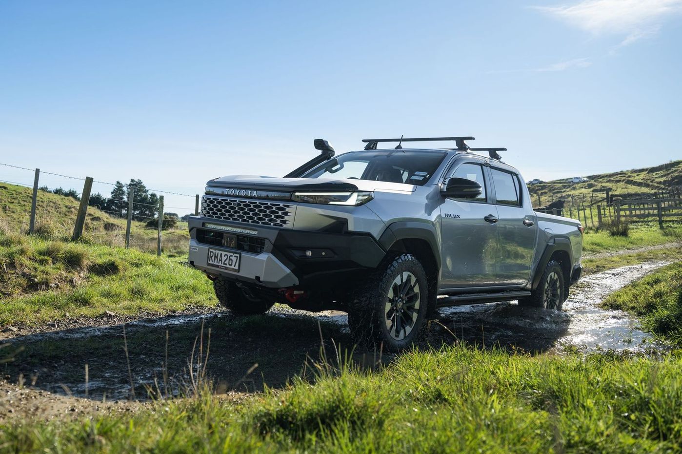 2026 Toyota Hilux, quick drive