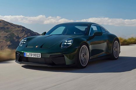Porsche 911 'will not become electric' - CEO