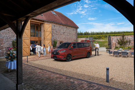 Ford Transit Custom Tourneo Sport Bus: Comfort, capability, and a front-row seat to NZ