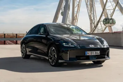 2023 Hyundai Ioniq 6 - Base