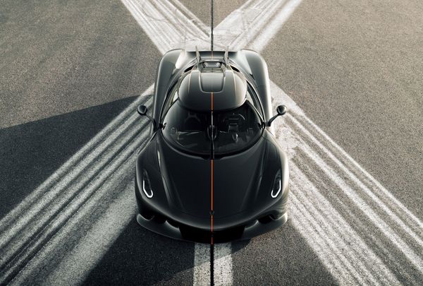 Koenigsegg sets new quarter-mile speed record for production cars