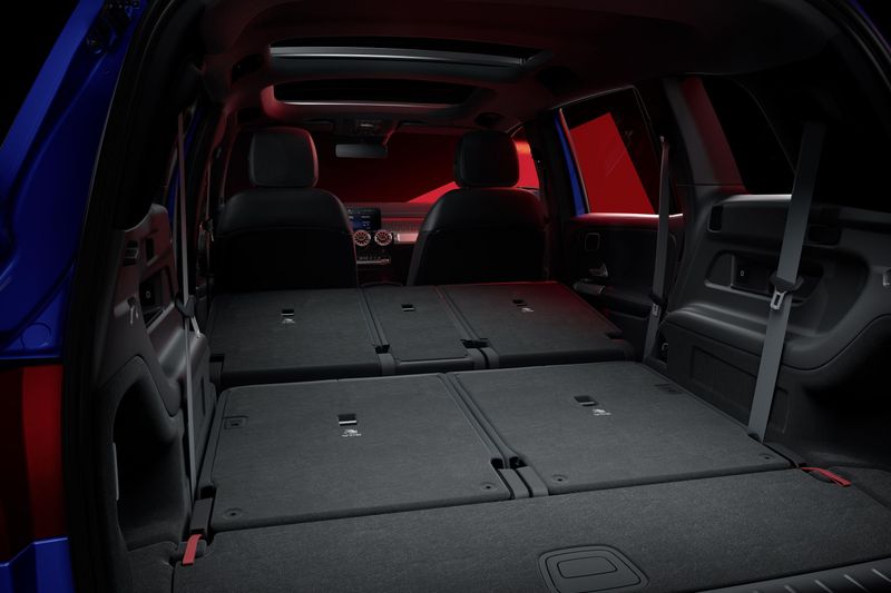 Mercedes-Benz GLB-Class Image