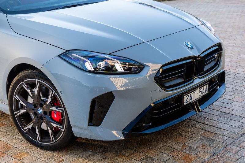 BMW 2 Series Image