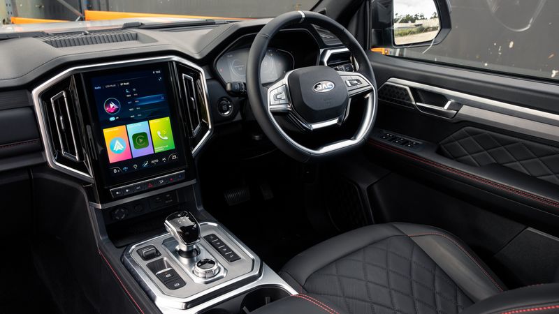 JAC T9 Image