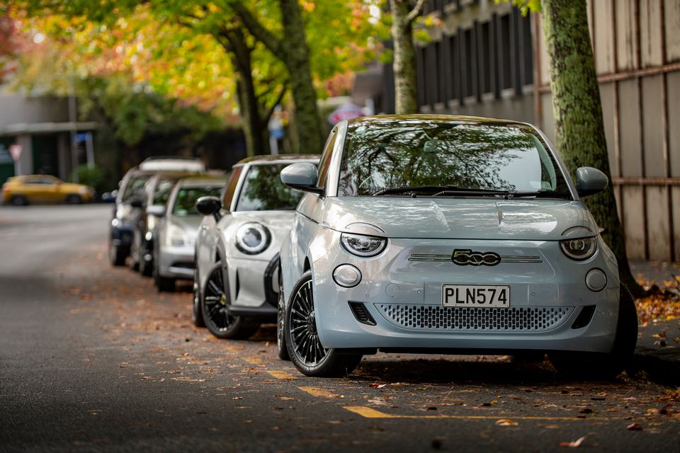 Fiat 500e.