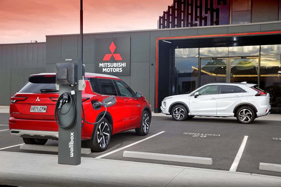 Mitsubishi Outlander PHEV and Eclipse Cross PHEV have V2G capabilities.