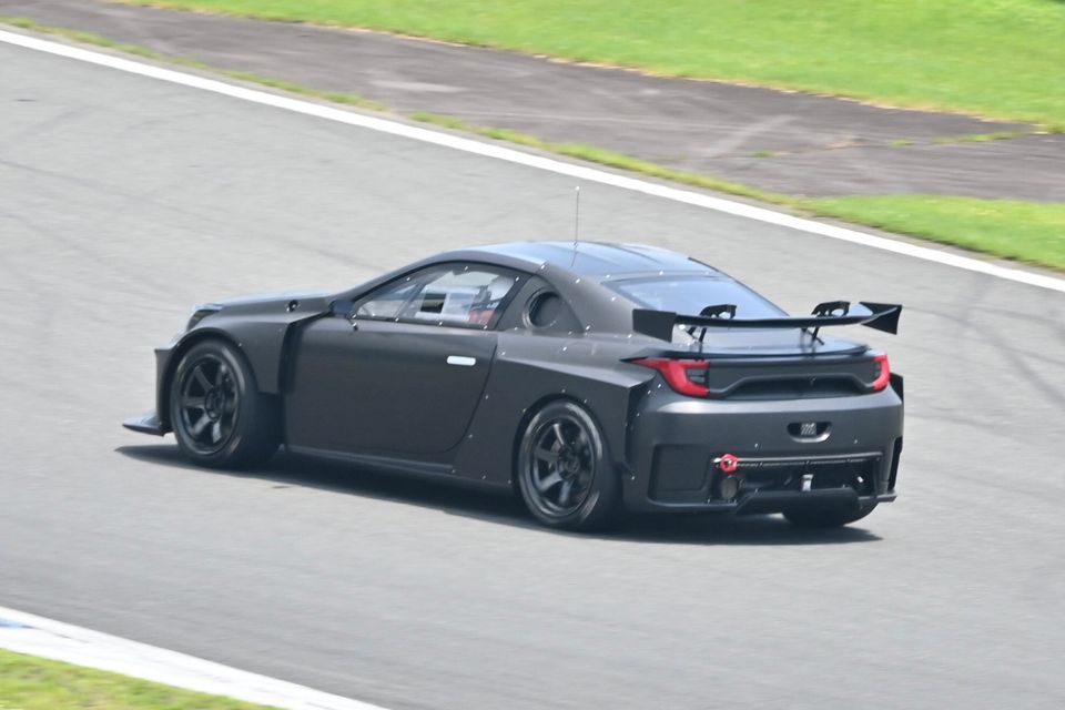 Toyota's latest prototype spotted testing